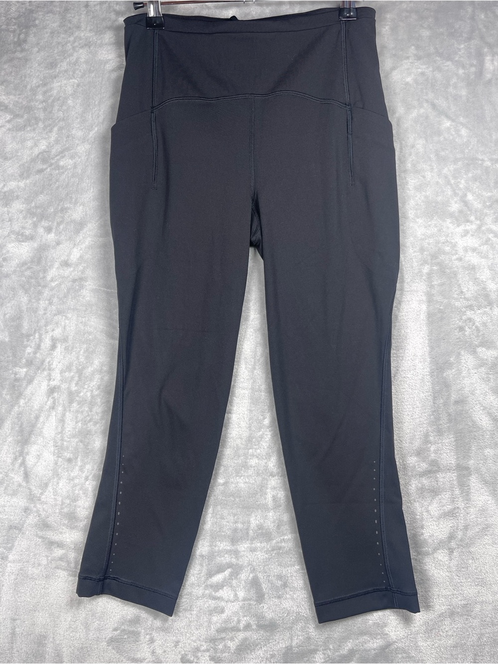 lululemon athletica Black High-Rise Capri Leggings, Size 6